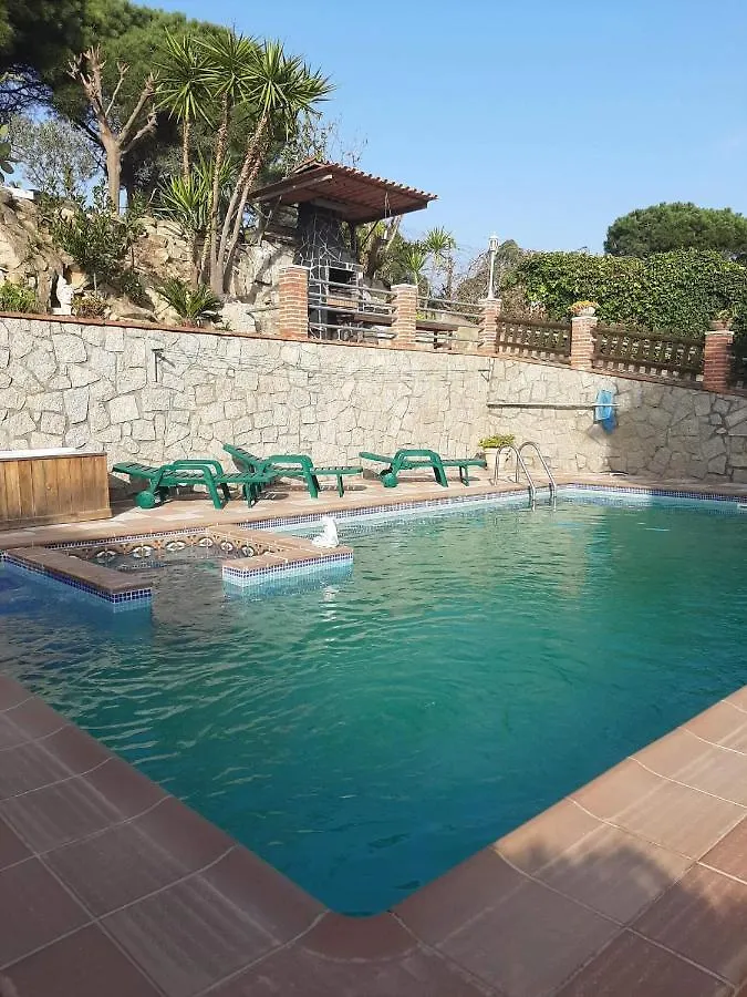 Guest house Habitaciones En Villa Coliving Casa Rural San Fausto de Campcentellas